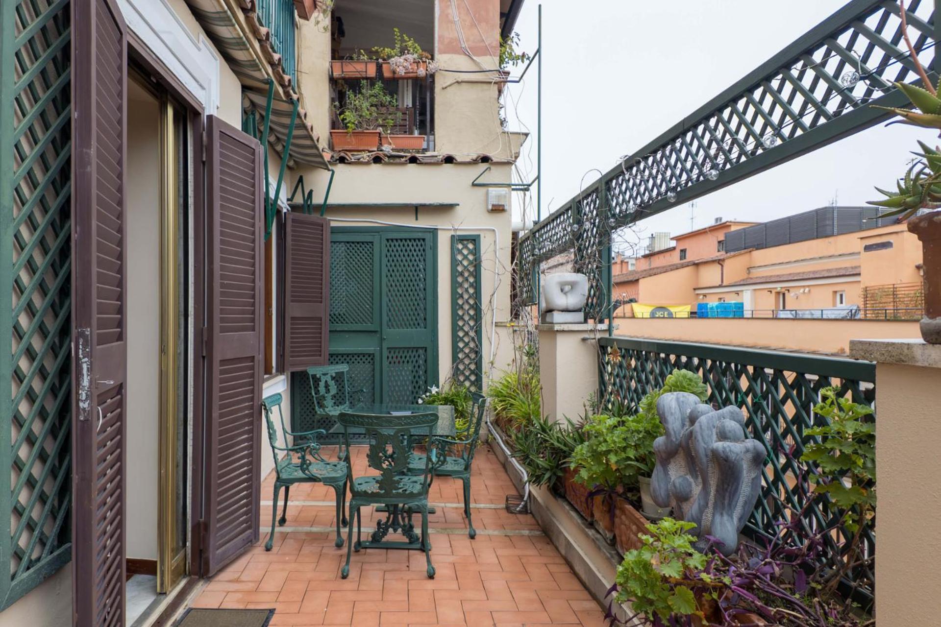 Apartment The Rent - One-bedroom In A Quiet, Classically Styled Corner Near The Quirinale
